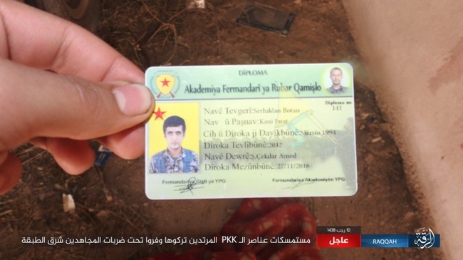 Mỹ hậu thuẫn người Kurd diệt hàng chục phiến quân IS ở Raqqa (video) - ảnh 6
