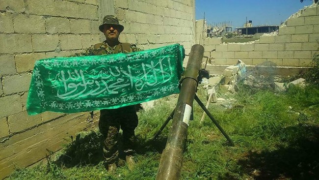 Quân đội Syria hủy diệt hàng chục xe phiến quân, hơn 50 tay súng thánh chiến chết trận (video) - ảnh 9