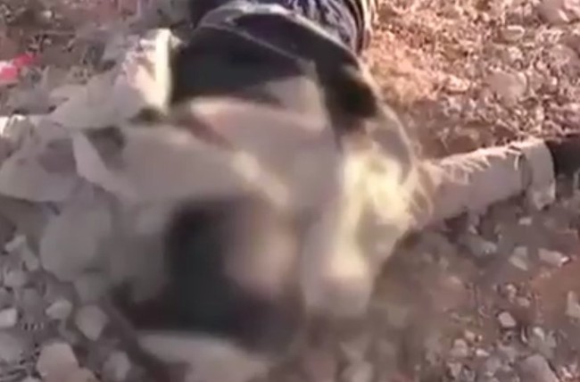 Quân đội Syria hủy diệt hàng chục xe phiến quân, hơn 50 tay súng thánh chiến chết trận (video) - ảnh 11