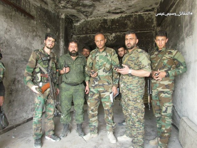 Quân đội Syria giao chiến ác liệt với phiến quân cố thủ ngoại vi Damascus (video) - ảnh 5