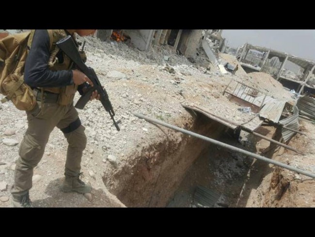 Chiến sự Syria: Lính chính phủ san phẳng chỉ huy sở phiến quân ở Daraa - ảnh 6