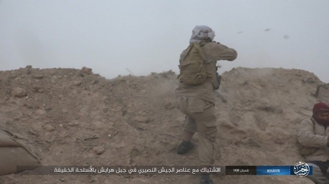 Chảo lửa Deir Ezzor: Vệ binh Syria nỗ lực phá vây IS (video) - ảnh 6