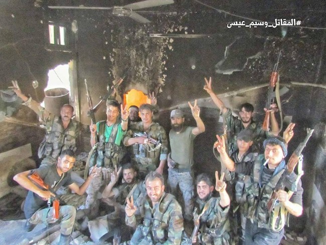 Quân đội Syria đánh phá dữ dội các quận ngoại ô Damascus (video) - ảnh 1