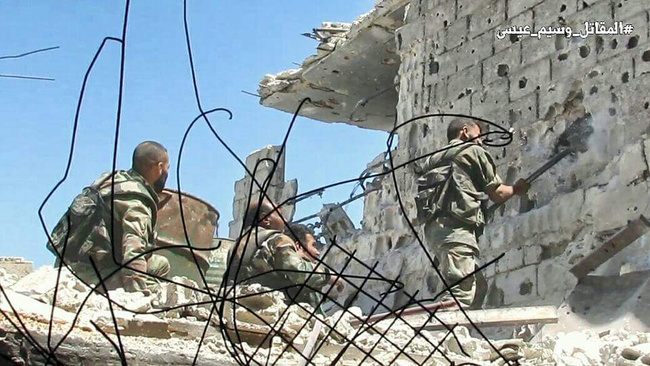 Quân đội Syria đánh phá dữ dội các quận ngoại ô Damascus (video) - ảnh 3