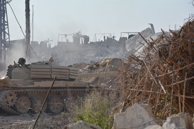 Quân đội Syria tiến công chia cắt quận Al-Qaboun - ảnh 2