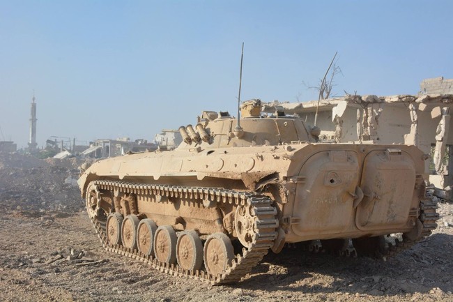 Quân đội Syria tiến công chia cắt quận Al-Qaboun - ảnh 3