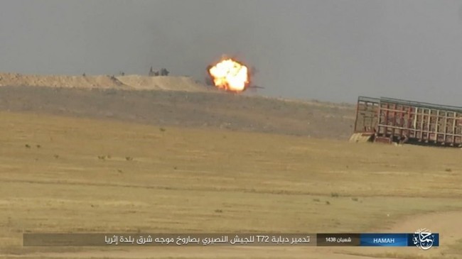 Quân đội Syria trút bão lửa huỷ diệt IS trên chiến trường Palmyra (video) - ảnh 4