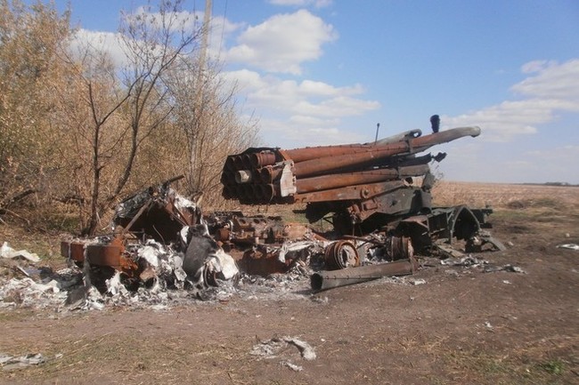 Chiếm Donbass bằng vũ lực, Ukraine thí ngàn quân trong chảo lửa - ảnh 1