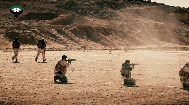 Chiến sự Syria: Đặc nhiệm Mỹ huấn luyện chiến đấu, tuần tra cùng phiến quân (video) - ảnh 2