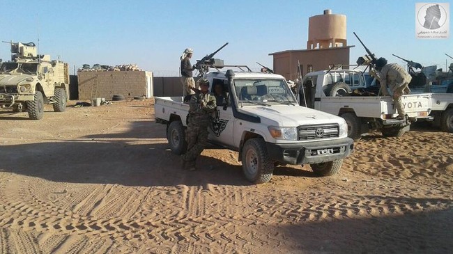 Chiến sự Syria: Đặc nhiệm Mỹ huấn luyện chiến đấu, tuần tra cùng phiến quân (video) - ảnh 3