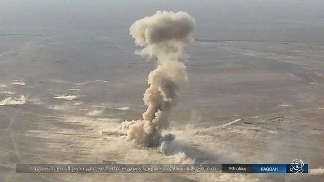 “Hổ Syria” đập tan IS, chiếm 12 địa bàn, 1.300 km2 tại tỉnh Raqqa (video) - ảnh 9