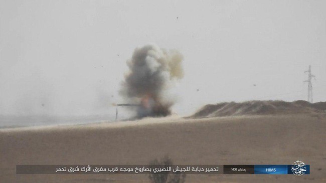 Không quân Nga đánh đòn hủy diệt, quân đội Syria truy quét IS ở Palmyra - ảnh 9