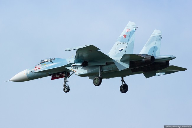 Nga tung Su-27SM3 mang tên lửa tầm bắn 110 km tới Syria - ảnh 6