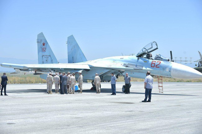 Nga tung Su-27SM3 mang tên lửa tầm bắn 110 km tới Syria - ảnh 1