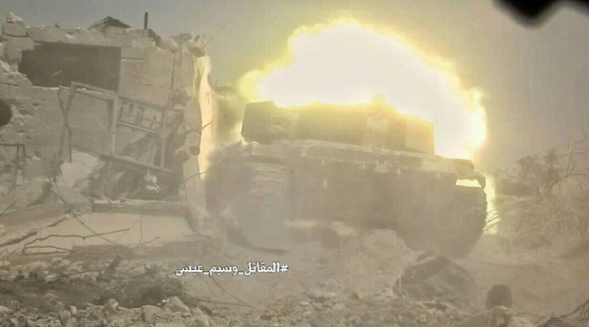 Quân đội Syria đánh phá chiến tuyến phiến quân ngoại ô Damascus - ảnh 2
