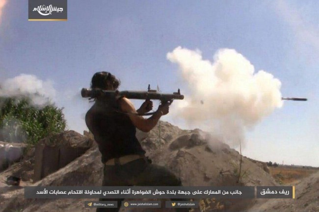 Quân đội Syria bất ngờ hứng thất bại trước phe thánh chiến ngoại ô Damascus - ảnh 1