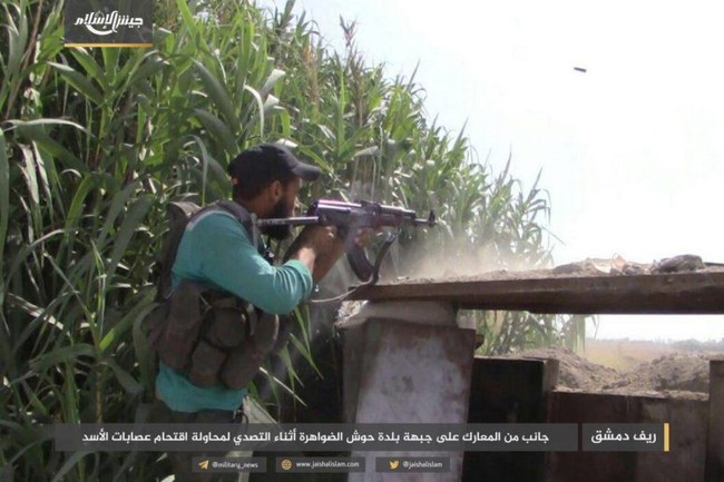 Quân đội Syria bất ngờ hứng thất bại trước phe thánh chiến ngoại ô Damascus - ảnh 4