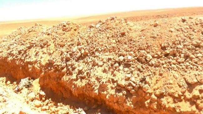 Quân đội Syria dọn đường đánh chiếm cứ điểm IS tại Homs - ảnh 3