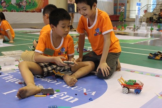 Xem học sinh tiểu học Hà thành tranh tài điều khiển robot điêu luyện - ảnh 12