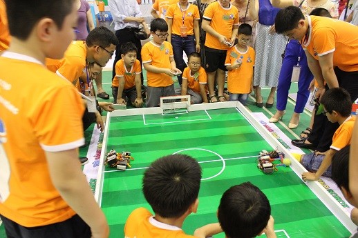 Xem học sinh tiểu học Hà thành tranh tài điều khiển robot điêu luyện - ảnh 6