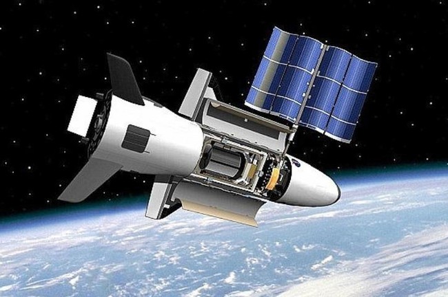 Mỹ có thể dựa vào máy bay không gian để phát triển vũ khí chống vệ tinh - ảnh 2