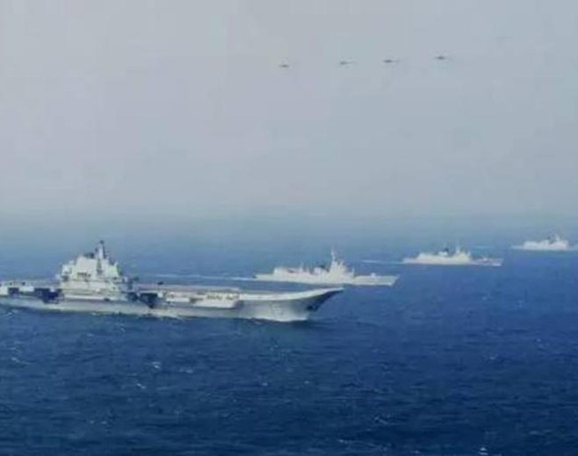 Chuyên gia Trung Quốc thừa nhận tàu sân bay “không có cơ thắng” Mỹ - ảnh 1