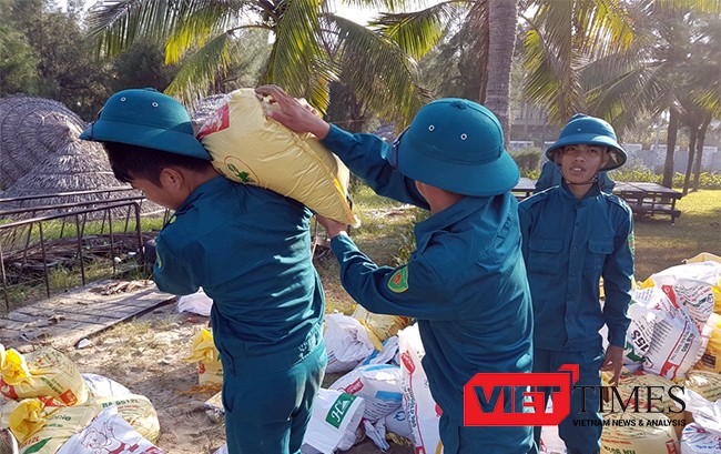Hội An: Hàng trăm người nỗ lực “cứu” bờ biển Cửa Đại - ảnh 4