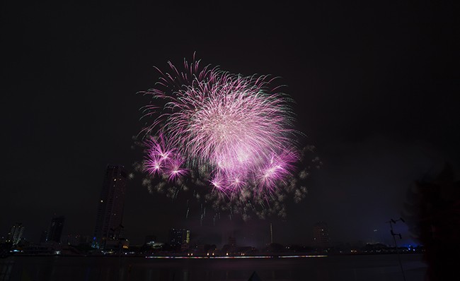 Mãn nhãn đêm khai mạc Lễ hội pháo hoa quốc tế Đà Nẵng 2017 - ảnh 26