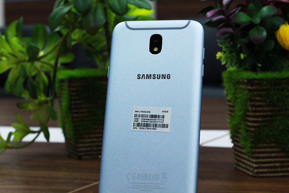 Trải nghiệm Galaxy J7 Pro: Camera “thách thức bóng tối“ - ảnh 2