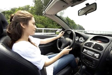 3 Mẫu Xe Hatchback Cỡ Nhỏ Dành Cho Phụ Nữ Chơi Tết