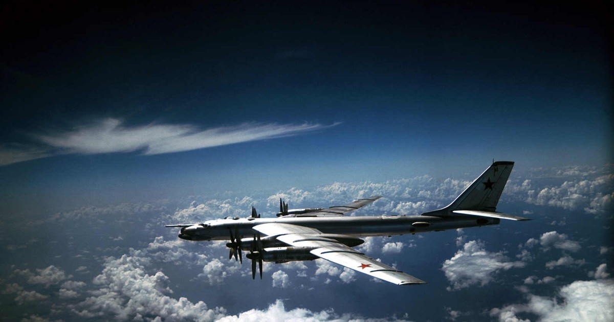 Tại Sao Máy Bay Luôn Né Bão Dù Thiết Kế Rất Chịu Đánh?Tại Sao Máy Bay Luôn Né Bão Dù Thiết Kế Rất Chịu Đánh?