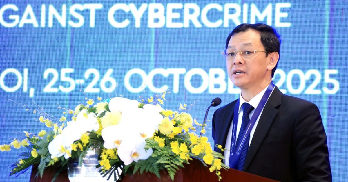 Thứ trưởng Nguyễn Tri Thức: Thay vì cấm đoán, cha mẹ nên đồng hành cùng con trên hành trình số