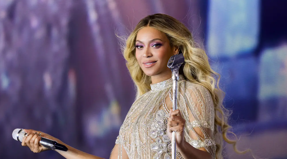 Beyoncé ủng hộ bà Kamala Harris: Người nổi tiếng có tạo ra sự khác biệt?