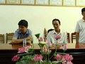 Các đối tượng liên quan đến vụ án Thanh tra giao thông TP Cần Thơ "Đưa và nhận hối lộ" nhận tống đạt quyết định khởi tố và bắt tạm giam (Ảnh: C.A)