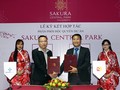 Sáng 05/05, Bách Đạt Corp đã ký thỏa thuận cho Nhất Nam Land phân phối độc quyền sản phẩm dự án Khu đô thị Sakura Central Park.