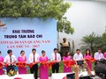 Sáng 7/6, Ban Tổ chức Fetival Di sản Quảng Nam lần thứ VI năm 2017 đã khai trương hai Trung tâm Báo chí phục vụ sự kiện tại trụ sở Hội Nhà báo tỉnh Quảng Nam (số 11 Hùng Vương, Tam Kỳ) và tại Trung tâm Quản lý Bảo tồn Di sản Văn hóa Hội An (10B Trần Hưng 