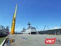 Đội tàu Hải quân Hàn Quốc gồm tàu khu trục tên lửa ROKS Kang Gam Chan (DDH-979) và tàu hậu cần ROKS HWACHEON (AOE-59) tại cảng Tiên Sa (Đà Nẵng)