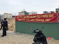 Sự việc khiến người dân căng băng rôn đòi đất và tập trung đông người nhằm gây áp lực để chính quyền và cơ quan chức năng vào cuộc.