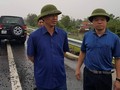 Thứ trưởng GTVT Lê Đình Thọ trong chuyến kiểm tra đột xuất chiều 13/10 trên cao tốc Đà Nẵng - Quảng Ngãi.