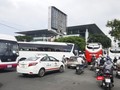 Xe khách trên 30 chỗ ngồi đang "náo loạn" trung tâm TP Đà Nẵng vì thiếu bãi đỗ xe tập trung.