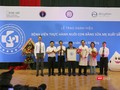Đại diện Bộ Y tế đã trao danh hiệu “Bệnh viện thực hành Nuôi con bằng sữa mẹ xuất sắc” cho Bệnh viện Phụ sản - Nhi Đà Nẵng