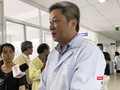 Thứ trưởng Bộ Y tế - Nguyễn Trường Sơn đã đến Đà Nẵng trả lời phỏng vấn của phóng viên trong chuyến kiểm tra tại bệnh viện Phụ nữ Đà Nẵng chiều 21/11