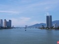 TP Đà Nẵng nhìn từ sông Hàn