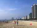 Một góc bãi biển du lịch Đà Nẵng sau lệnh giãn cách phòng, chống dịch COVID-19 được tháo dỡ