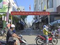 Chiều qua (28/7), các tuyến đường dẫn vào chợ An Hải Đông và khu vực nhà bệnh nhân mắc COVID-19 ở Đà Nẵng bị phong tỏa