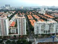Việc đánh thuế người có nhiều nhà sẽ tạo ra nguồn thu để phát triển đô thị và không đẩy giá nhà tăng quá nóng. Trong ảnh: khu nhà ở tại quận 7, TP.HCM - Ảnh: Tự Trung