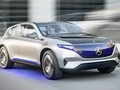 Mẫu crossover EQ là sản phẩm đầu tiên trong 10 mẫu xe chạy điện mới mà Mercedes-Benz dự định ra mắt trong thời gian từ nay cho tới 2025.