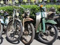 Dàn xe máy cổ hội tụ tại Sài Gòn dịp cuối tuần.