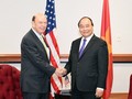Thủ tướng Nguyễn Xuân Phúc đã có cuộc gặp với Bộ trưởng Bộ Thương mại Hoa Kỳ Wilbur Ross.