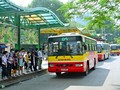 Hiện nay Hà Nội đang thay thế hàng loạt xe bus, với trang thiết bị hiện đại hơn - Ảnh: Báo Giao thông